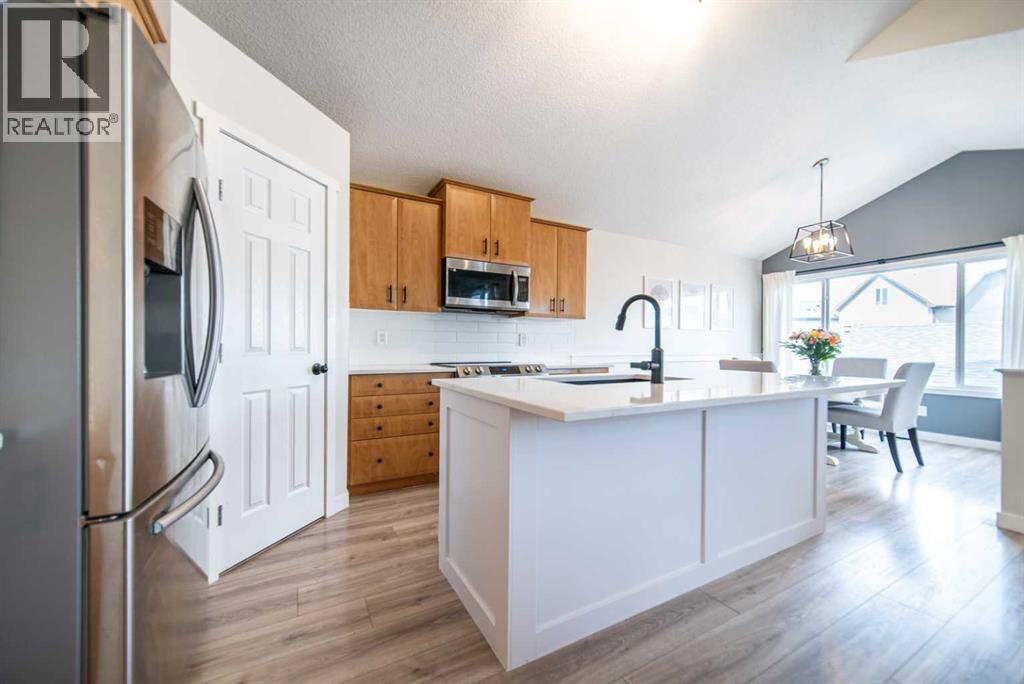 Photo 8 of 184 Copperstone Gardens Se, Calgary AB
