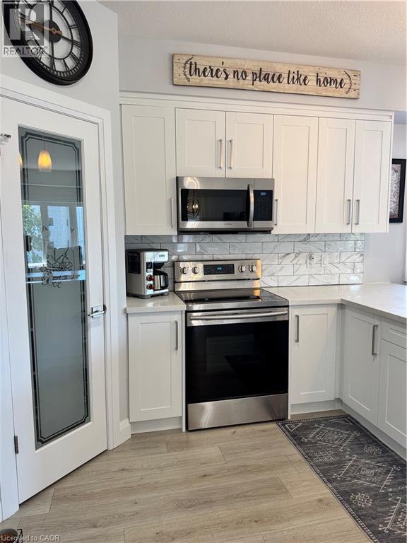 Photo 15 of 202 Fifth Avenue, Kitchener ON