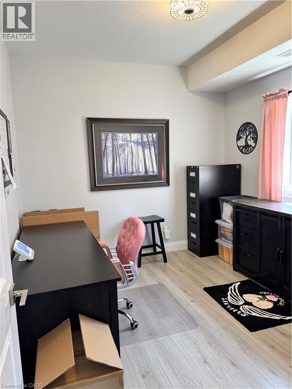 Photo 25 of 202 Fifth Avenue, Kitchener ON