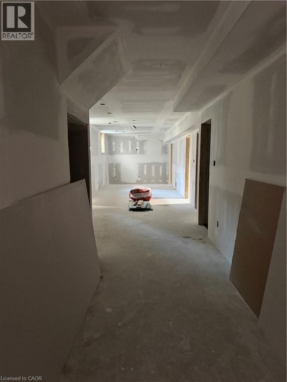 Photo 32 of 202 Fifth Avenue, Kitchener ON