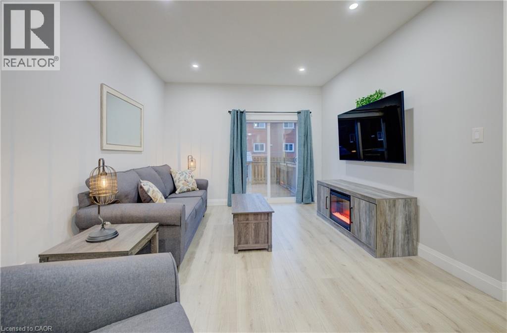 Photo 7 of 202 Fifth Avenue, Kitchener ON