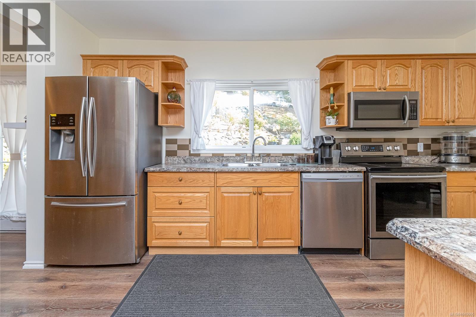2411 Renfrew Rd, Shawnigan Lake