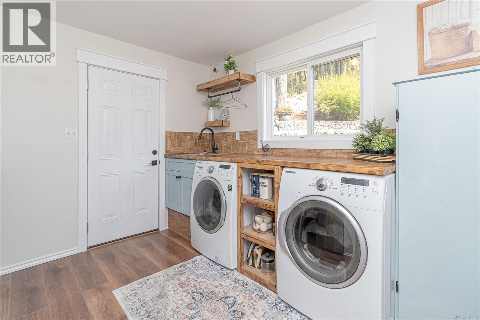 2411 Renfrew Rd, Shawnigan Lake