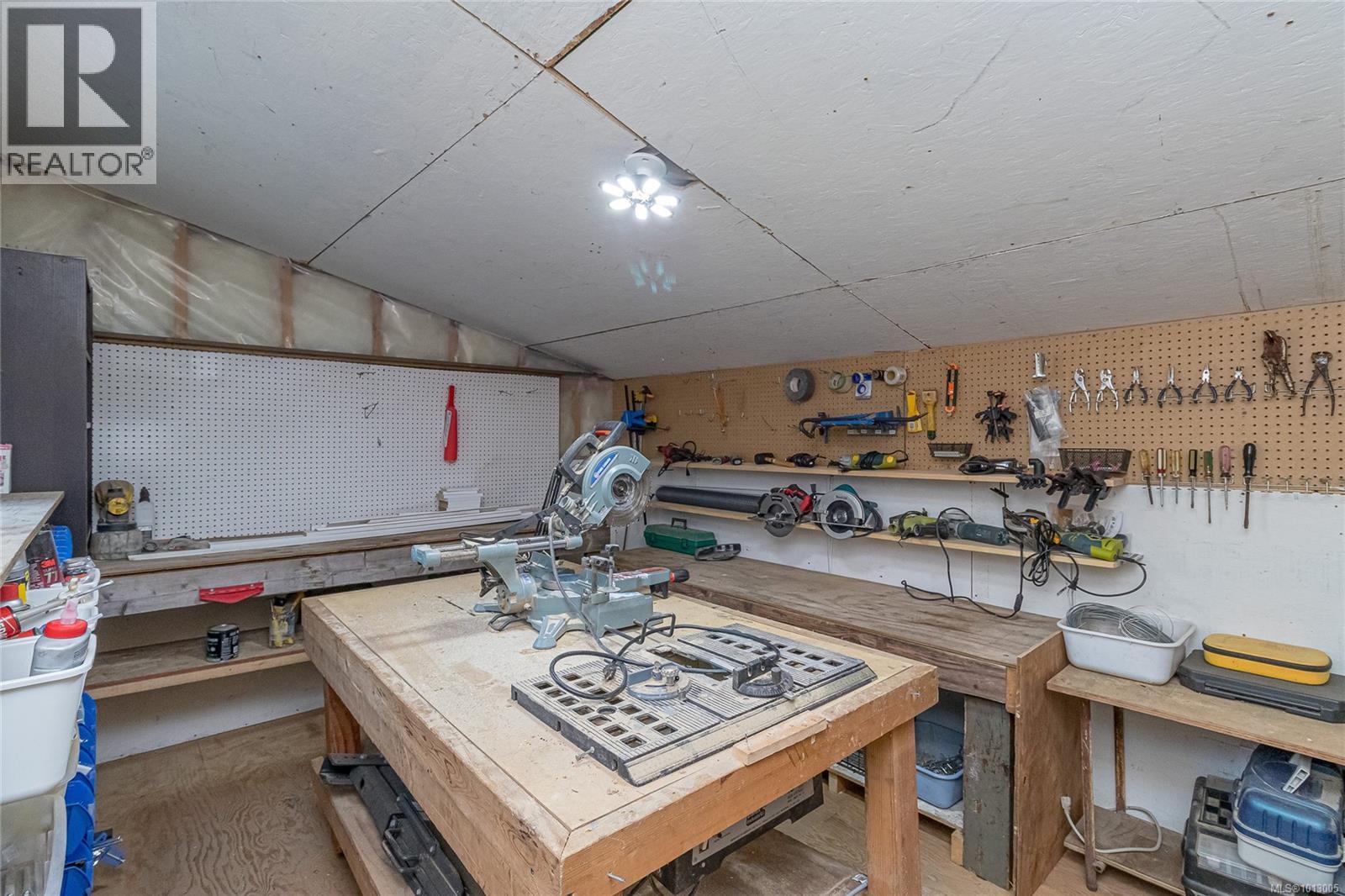 2411 Renfrew Rd, Shawnigan Lake