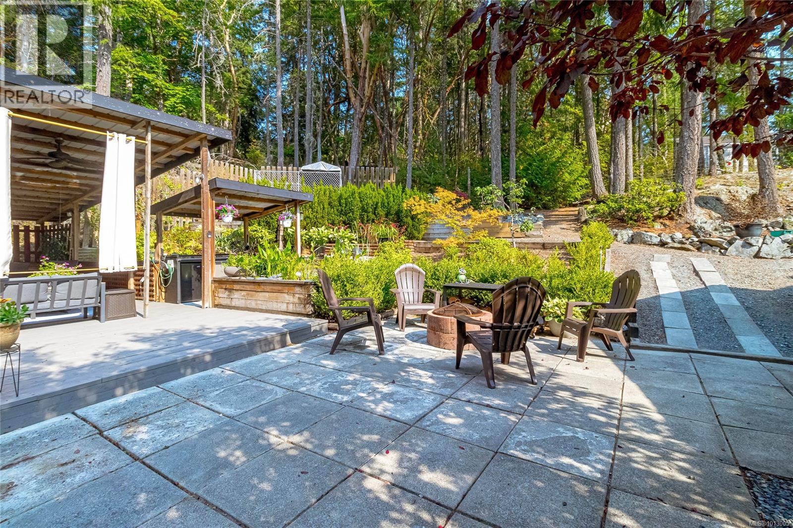 2411 Renfrew Rd, Shawnigan Lake