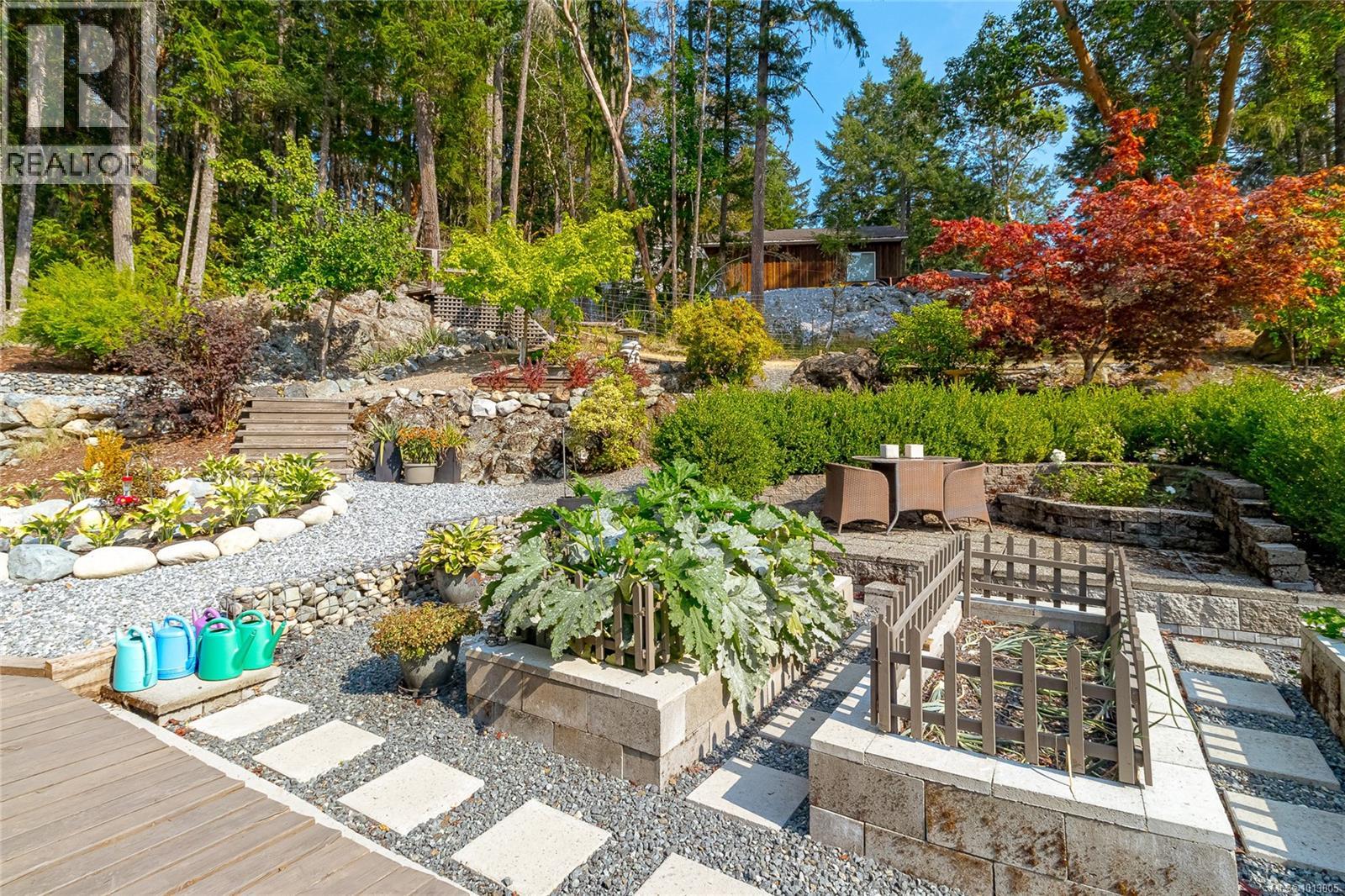 2411 Renfrew Rd, Shawnigan Lake