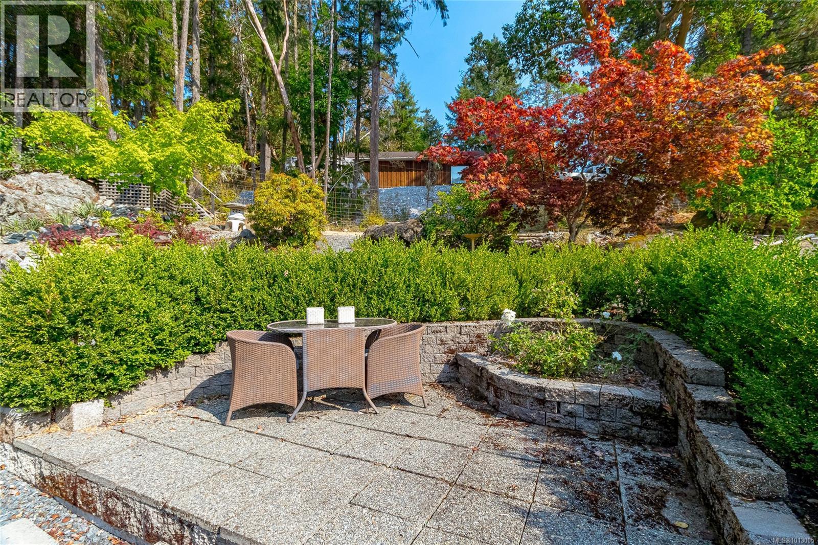 2411 Renfrew Rd, Shawnigan Lake