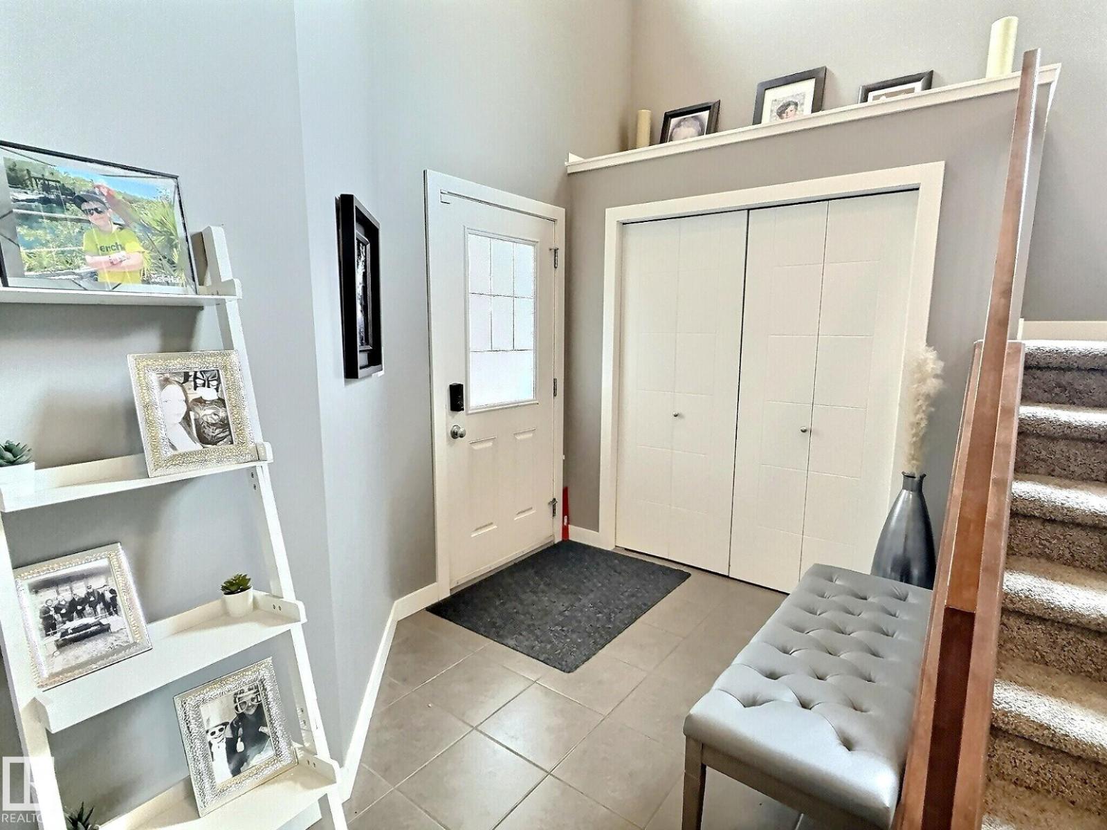 Photo 2 of 21703 80 Av Nw, Edmonton AB
