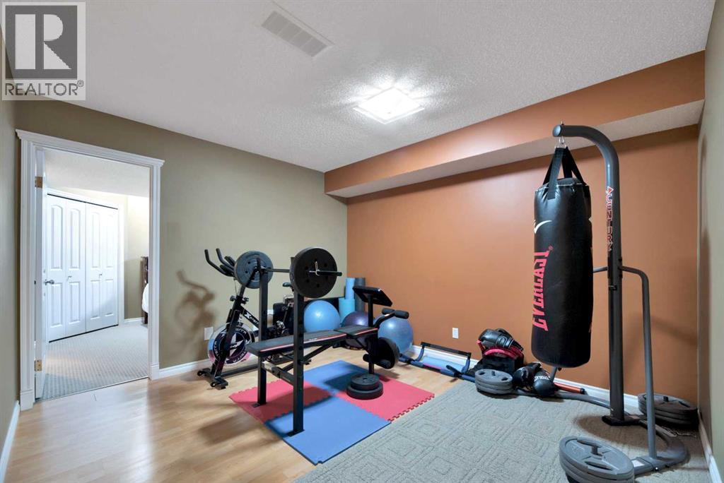 Photo 34 of 266 Rockborough Green Nw, Calgary AB