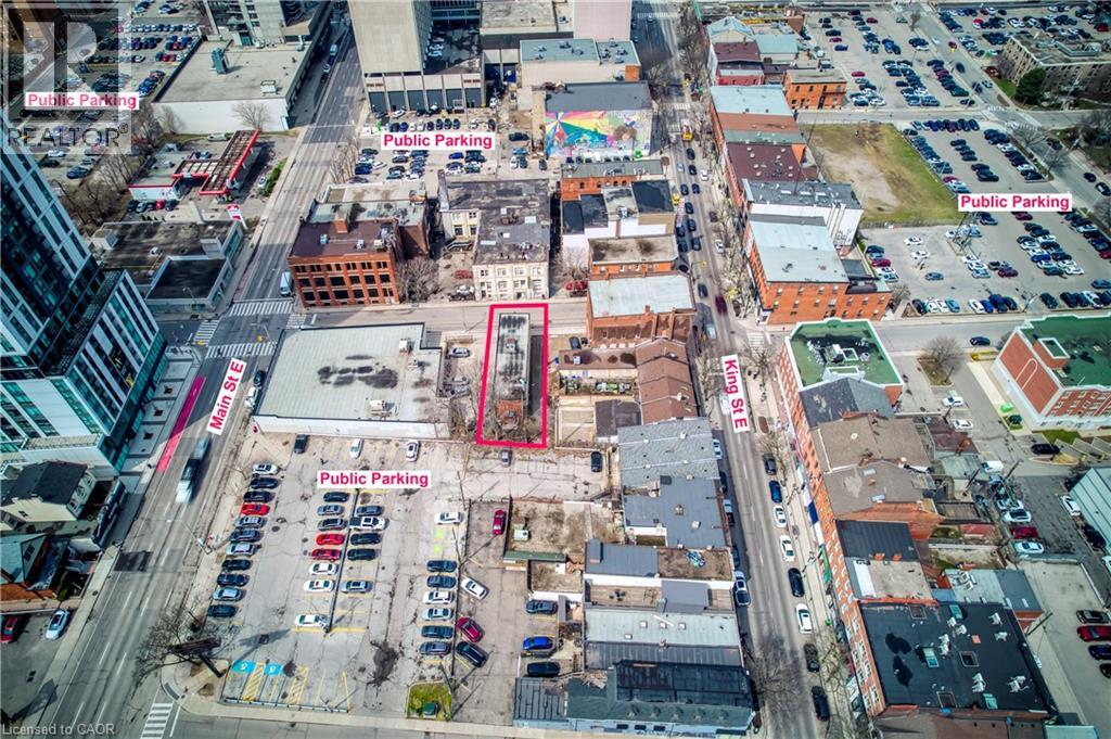Photo 4 of 11 Walnut Street S, Hamilton ON