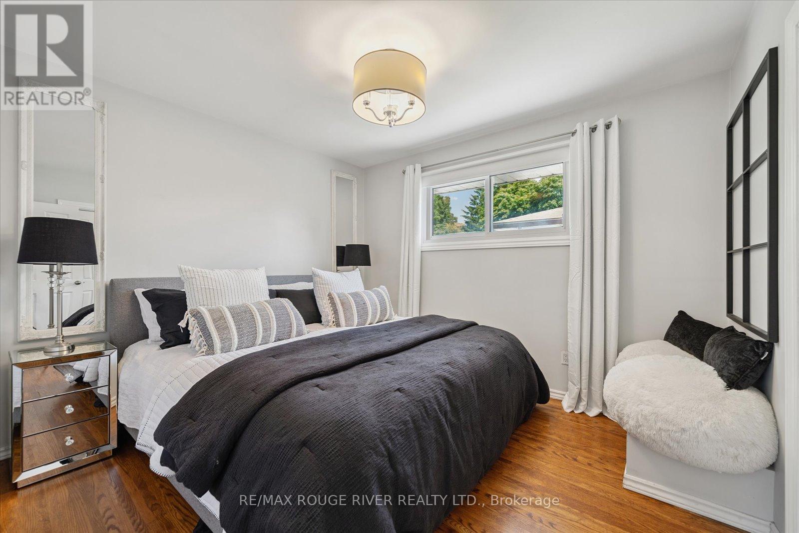 Photo 21 of 630 Athol Street E, Oshawa ON