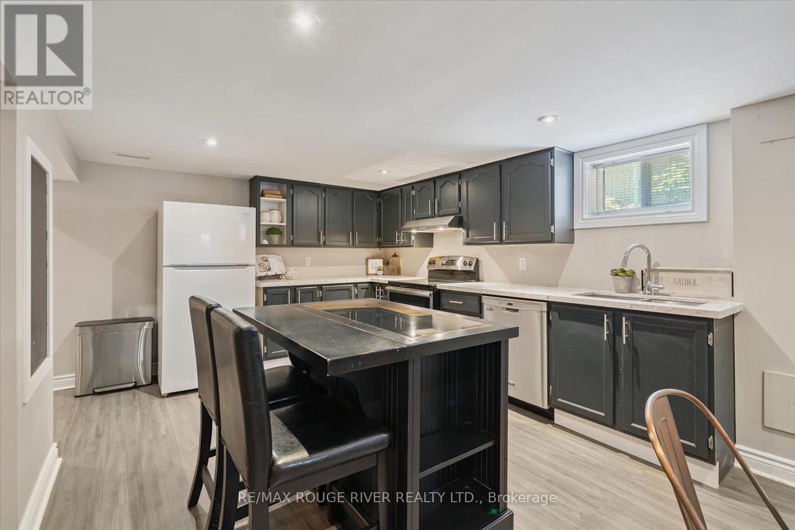 Photo 29 of 630 Athol Street E, Oshawa ON