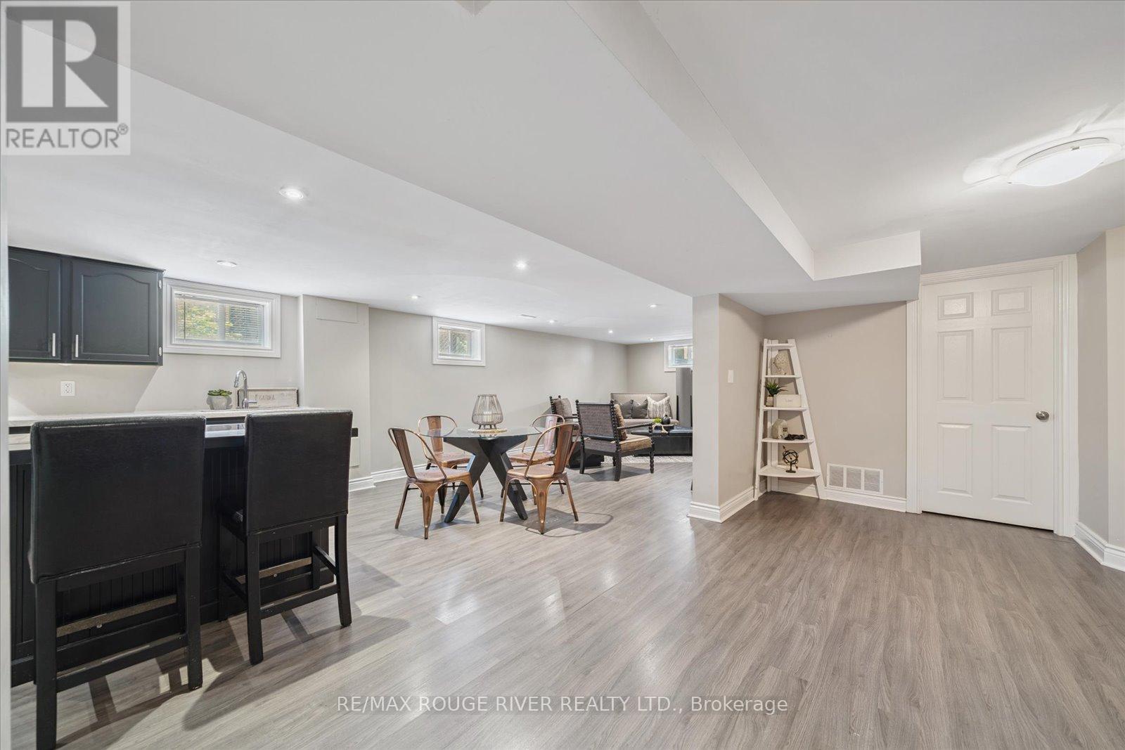 Photo 34 of 630 Athol Street E, Oshawa ON