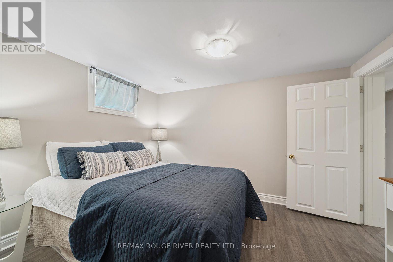 Photo 37 of 630 Athol Street E, Oshawa ON