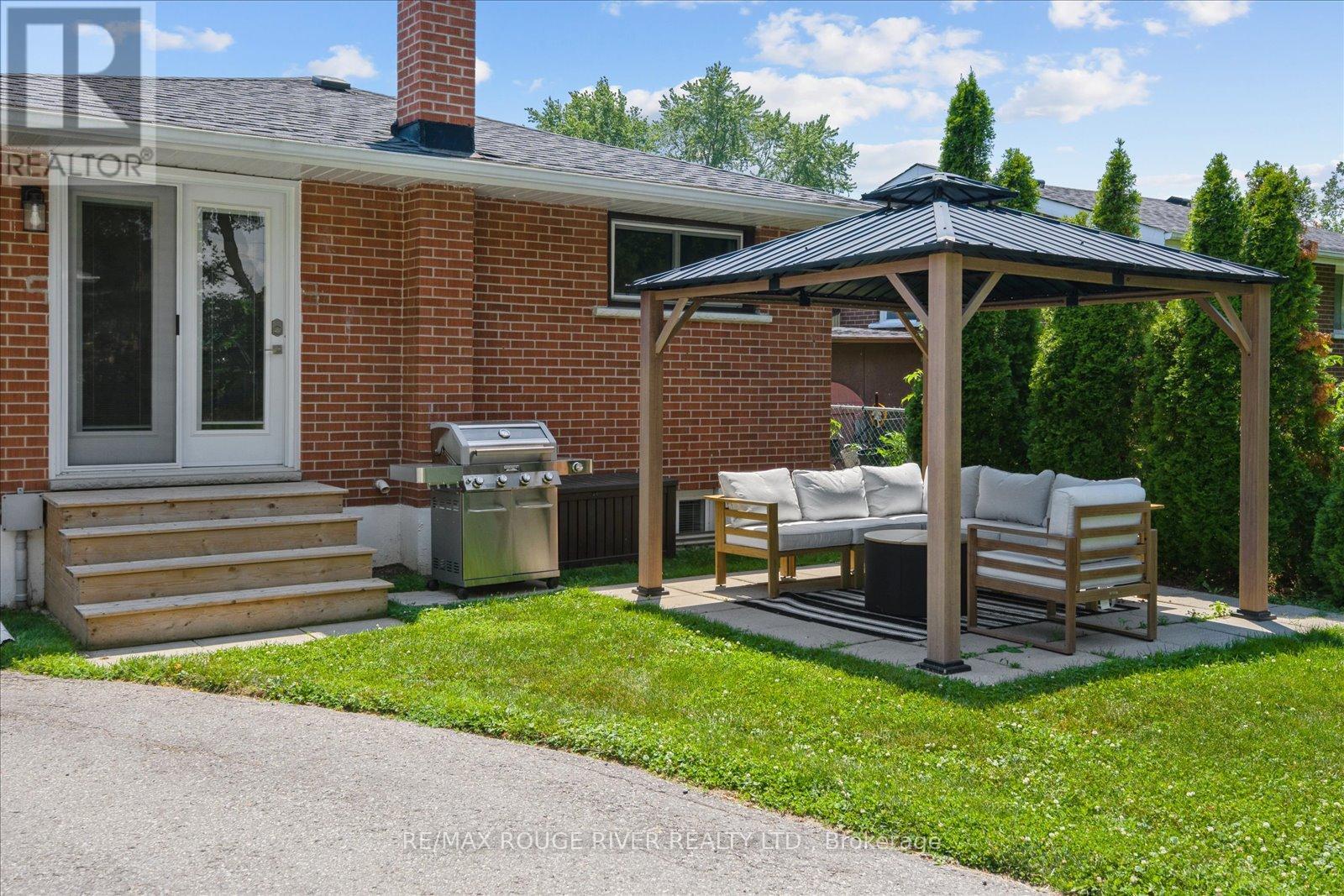 Photo 41 of 630 Athol Street E, Oshawa ON
