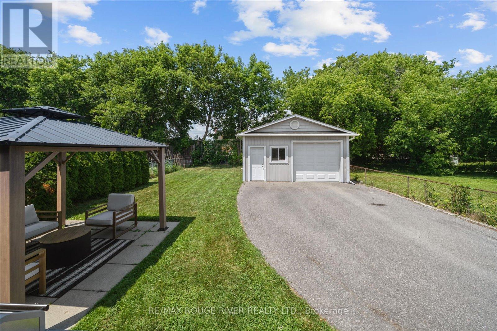 Photo 45 of 630 Athol Street E, Oshawa ON
