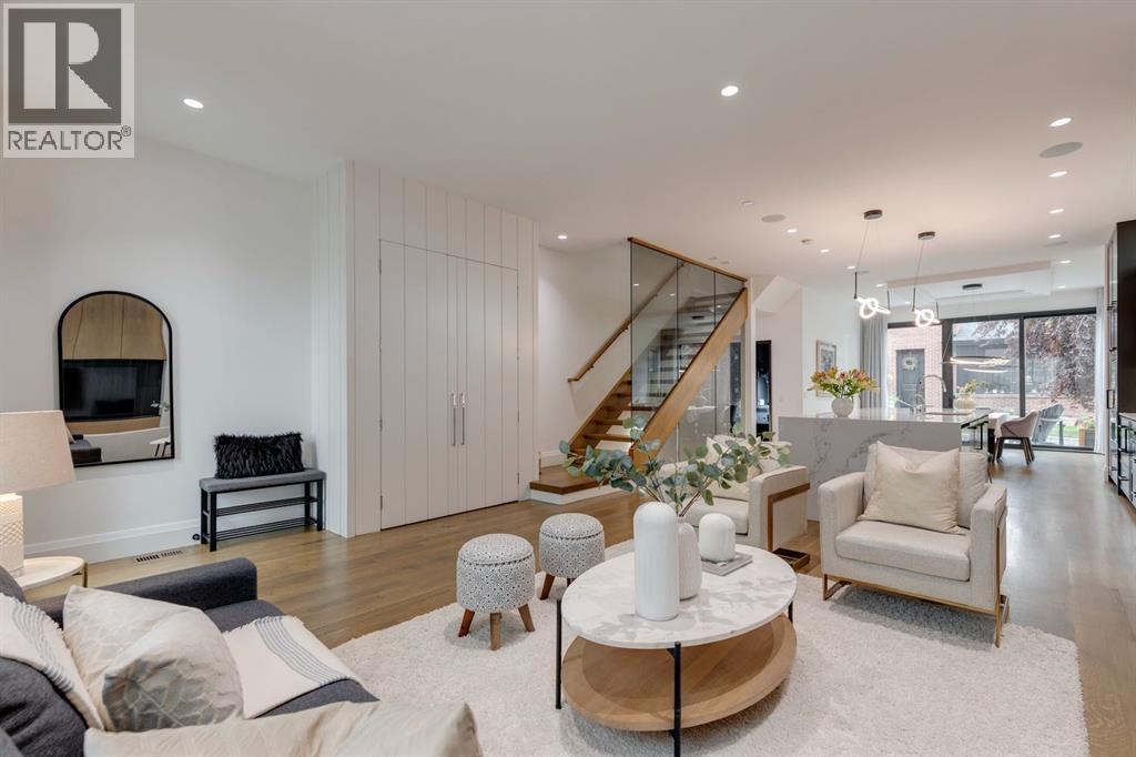 Photo 9 of 2207 29 Avenue Sw, Calgary AB