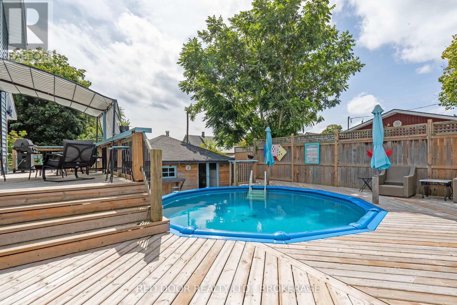 292 HETTY STREET W Property Photo