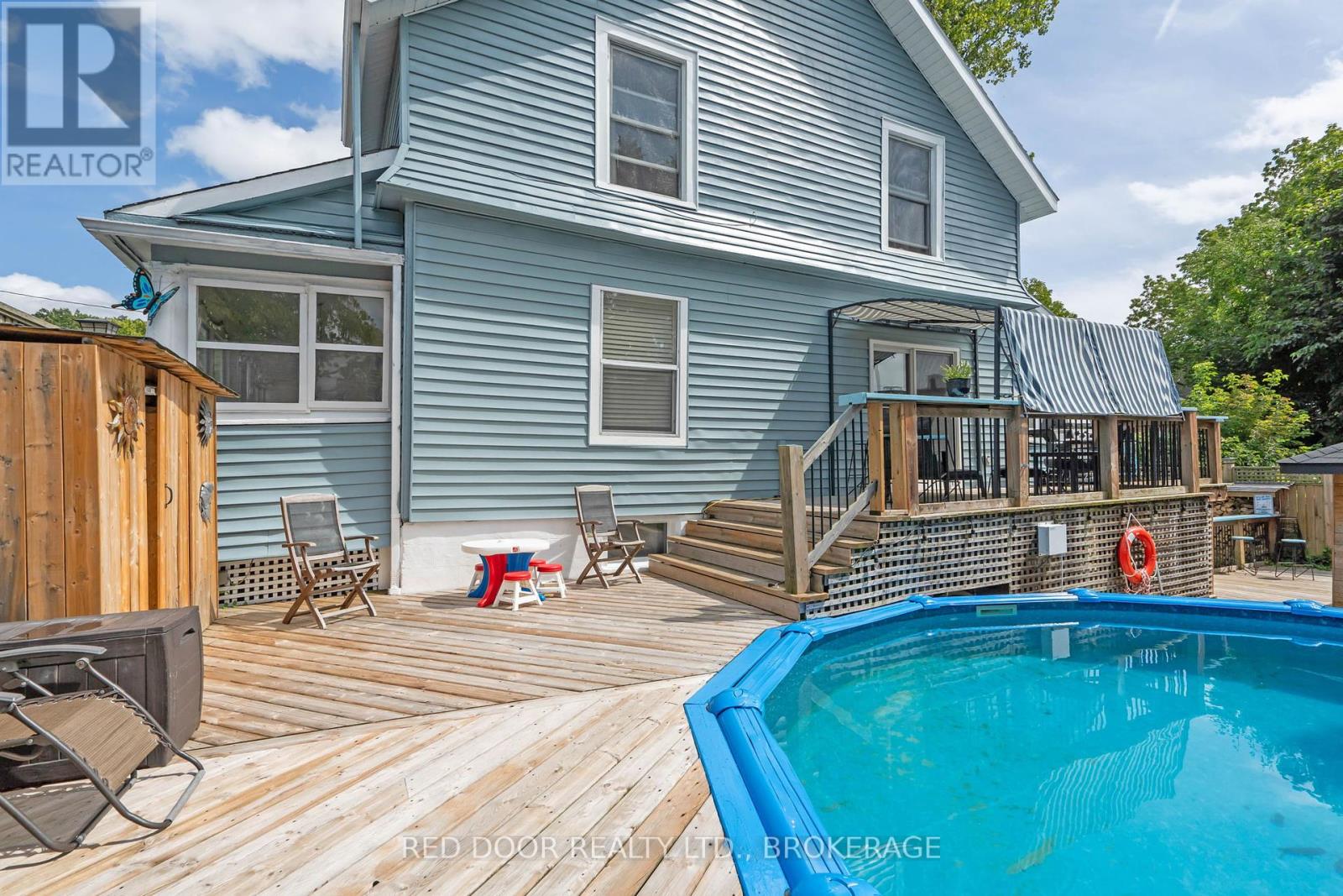 292 HETTY STREET W Property Photo