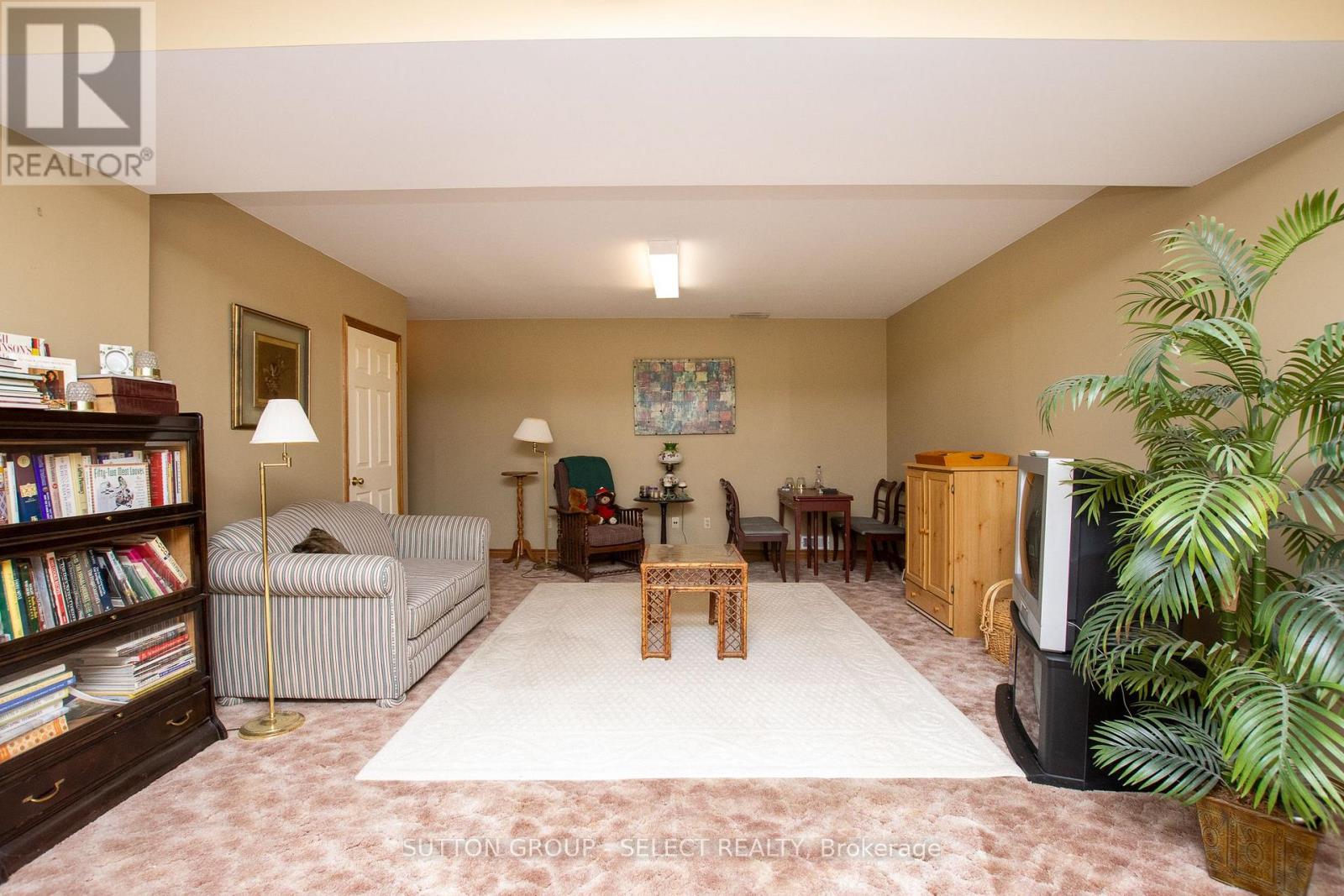 Photo 27 of 4 445 Riverside Drive, London North ON