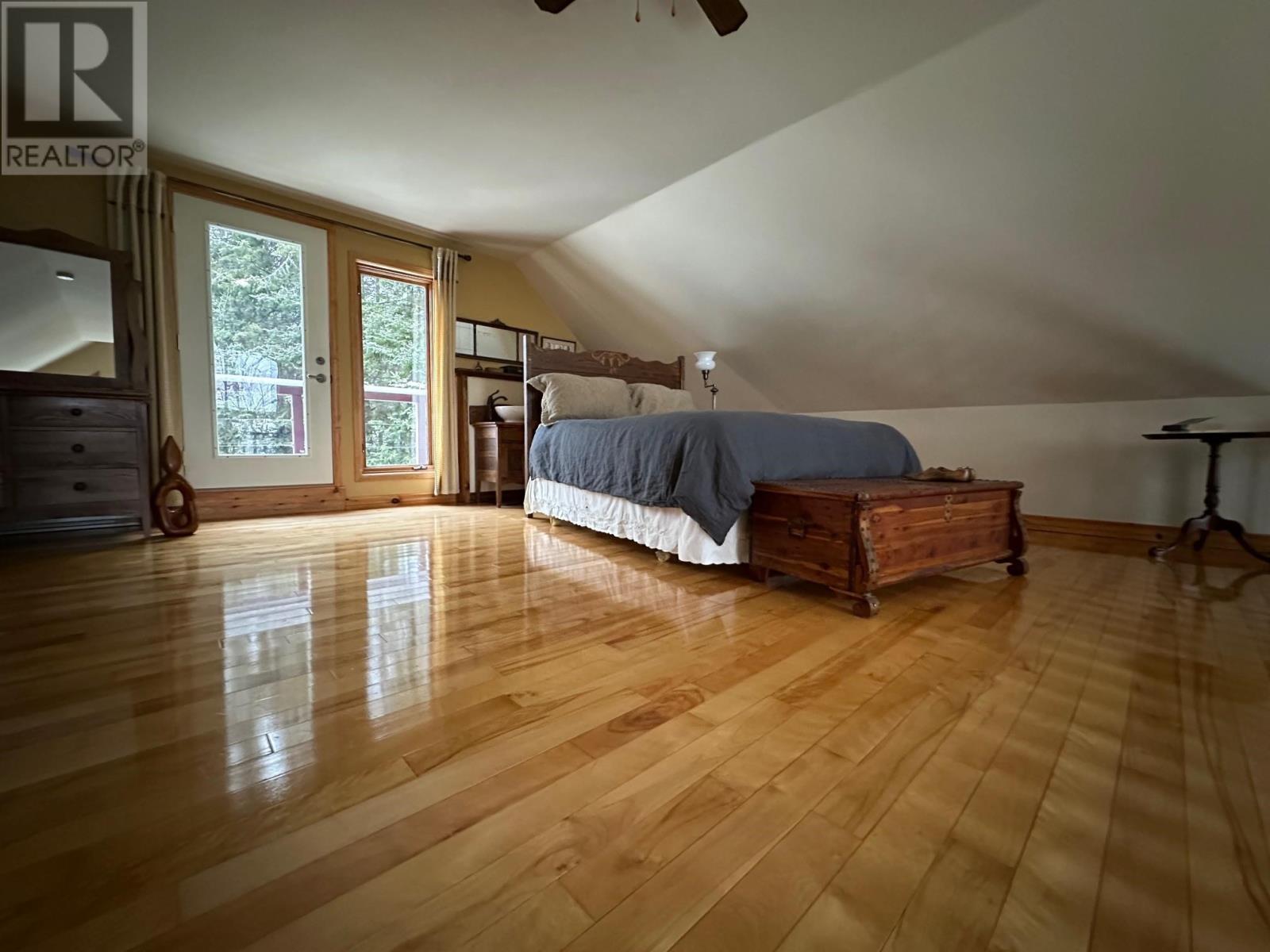 Photo 17 of 309 Cedar Ln, Rossport ON