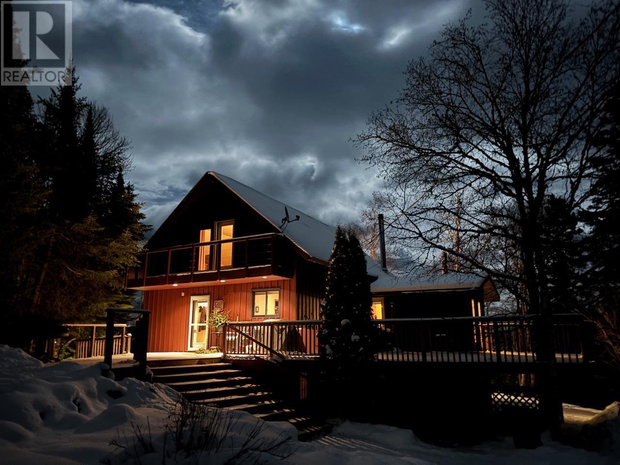 Photo 3 of 309 Cedar Ln, Rossport ON