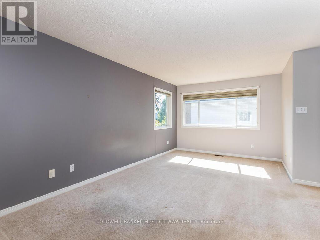 Photo 20 of 6101 Arbourwood Drive, Ottawa ON