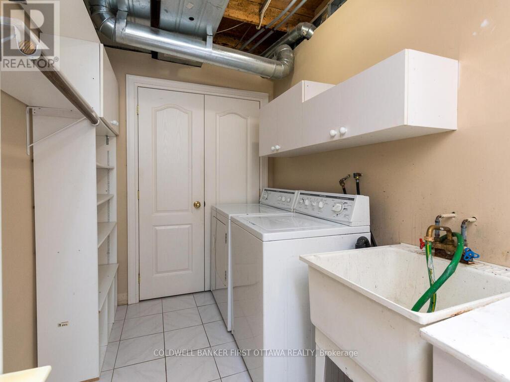 Photo 33 of 6101 Arbourwood Drive, Ottawa ON