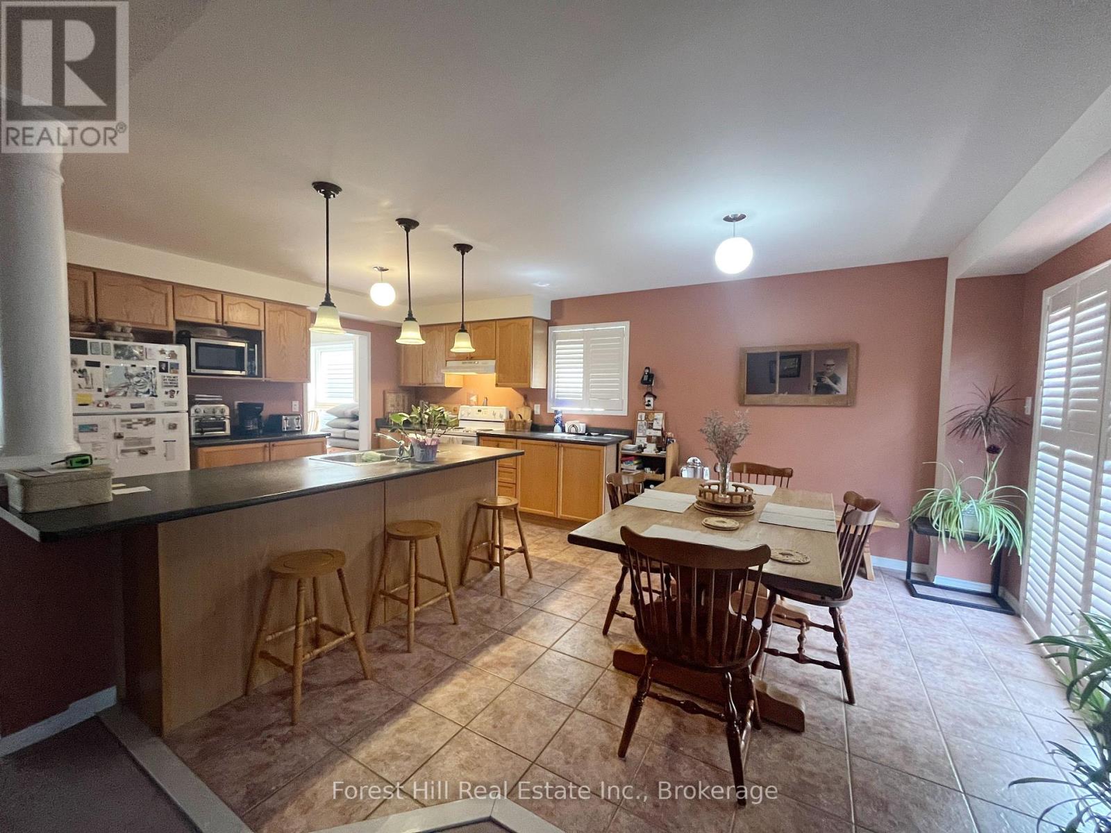 Photo 9 of 1530 Aldergrove Drive, Oshawa ON