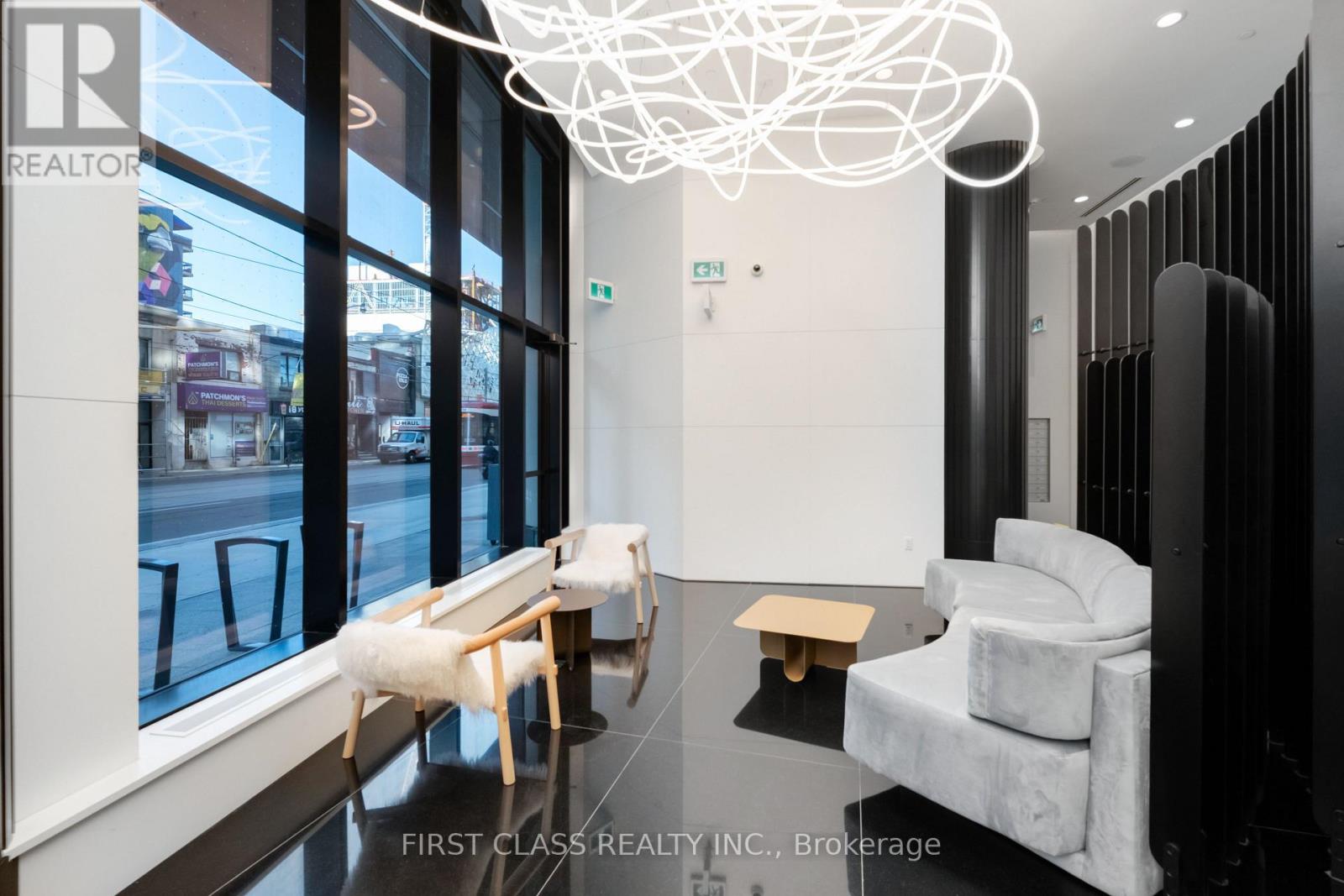 Photo 24 of 2911 280 Dundas Street, Toronto ON