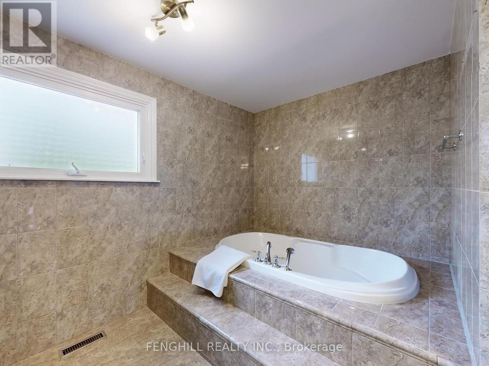 Photo 25 of 88 Millersgrove Drive, Toronto ON