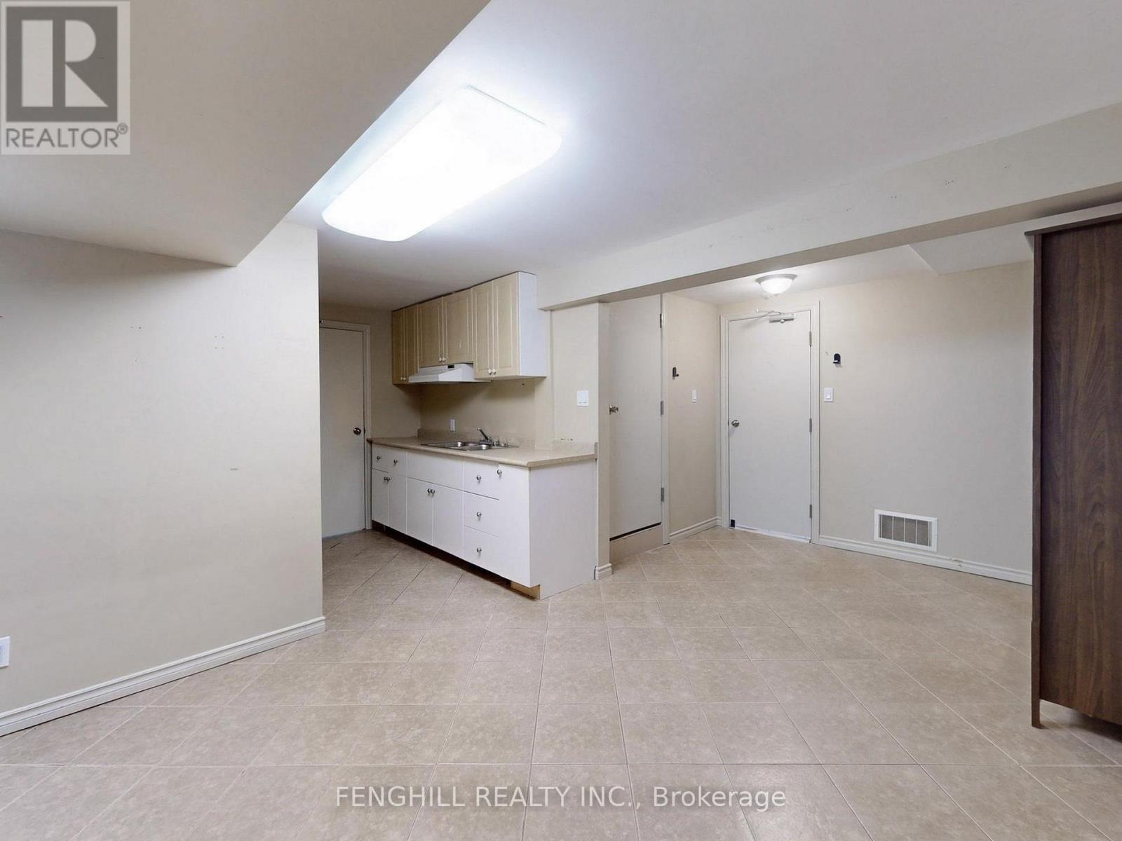 Photo 35 of 88 Millersgrove Drive, Toronto ON