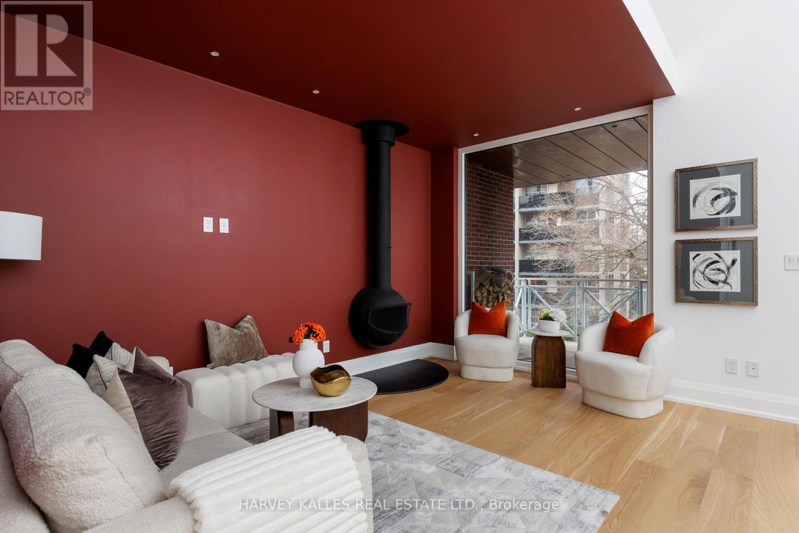 Photo 28 of 94 A Admiral Road, Toronto ON