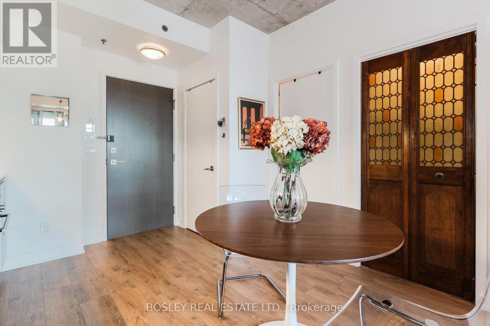 Photo 3 of 513 20 Gladstone Avenue, Toronto ON
