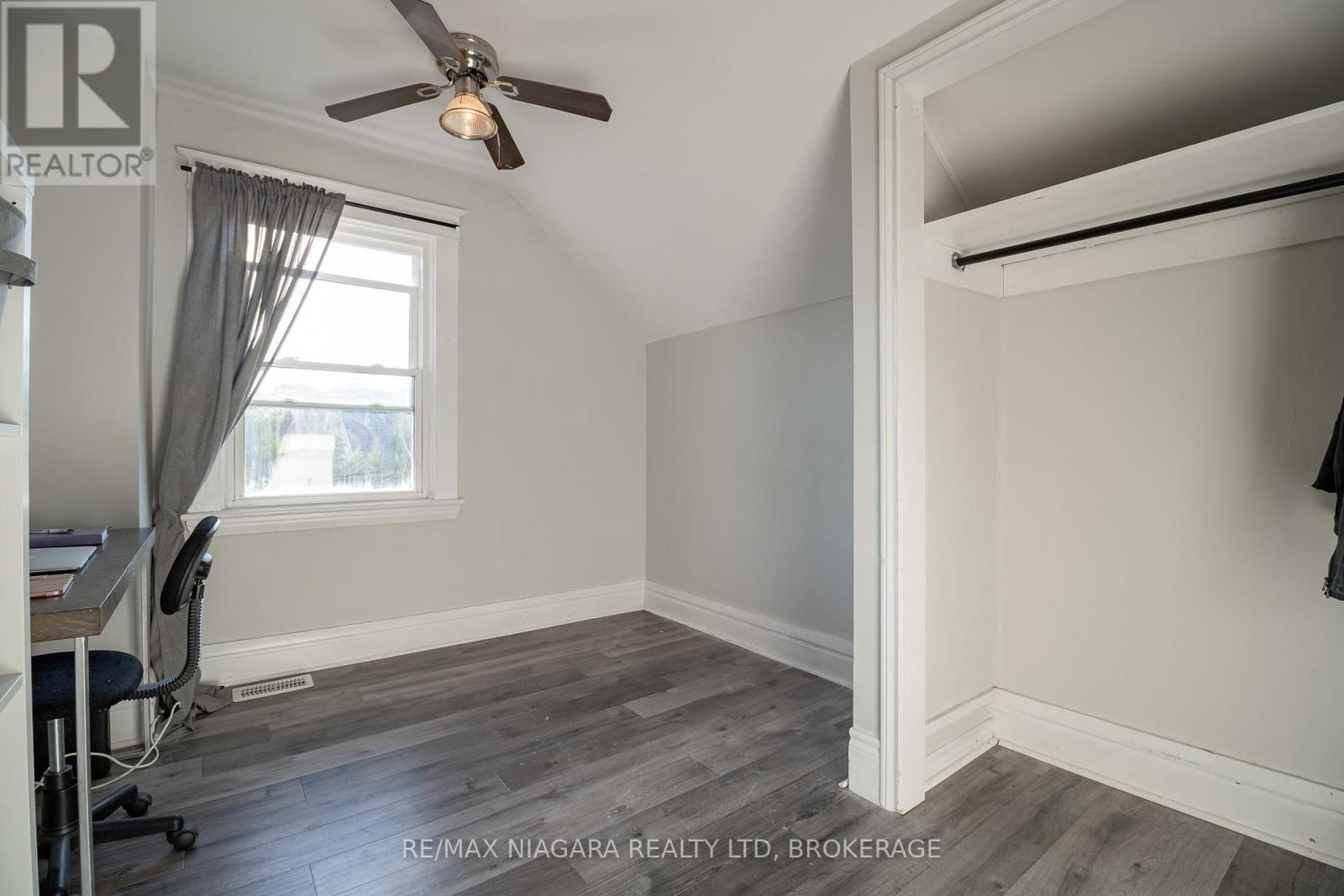 Photo 10 of 29 Wilson Street, St Catharines ON