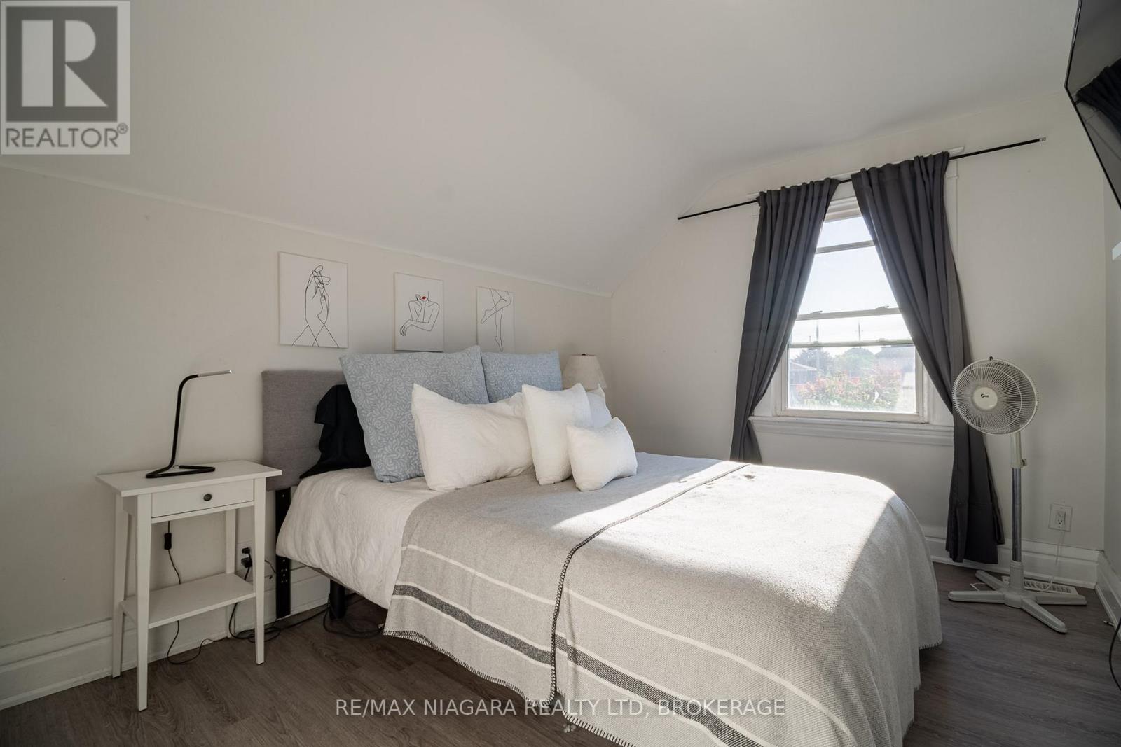 Photo 12 of 29 Wilson Street, St Catharines ON