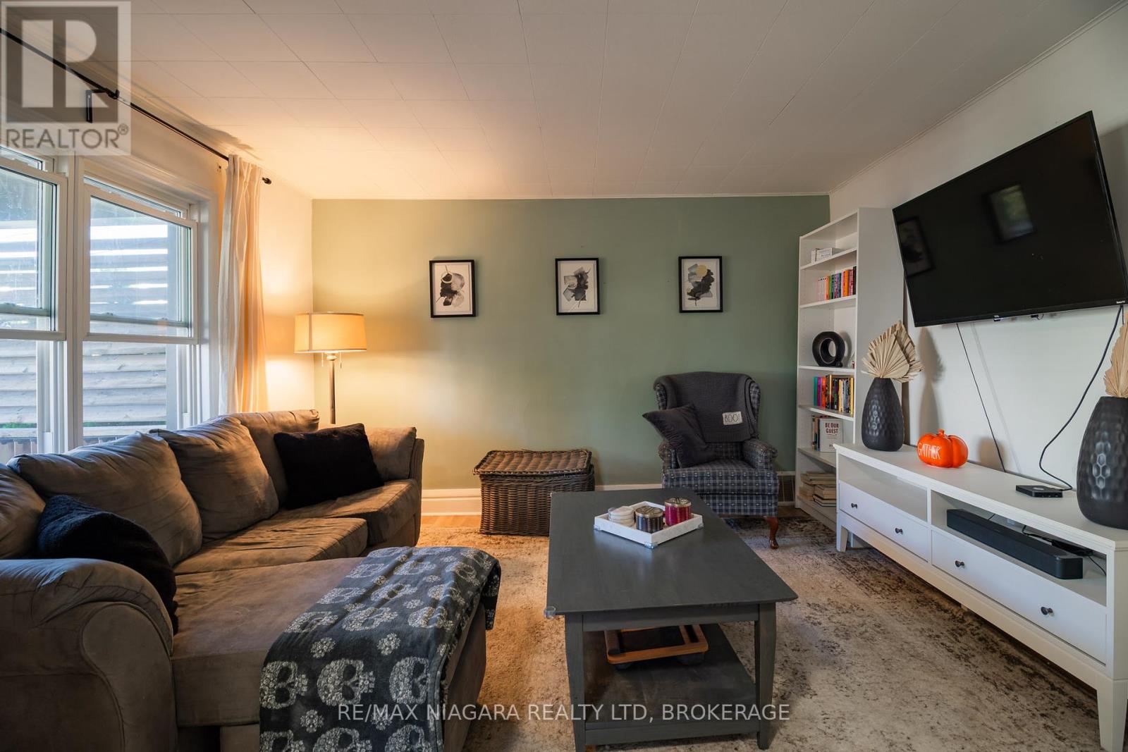 Photo 5 of 29 Wilson Street, St Catharines ON