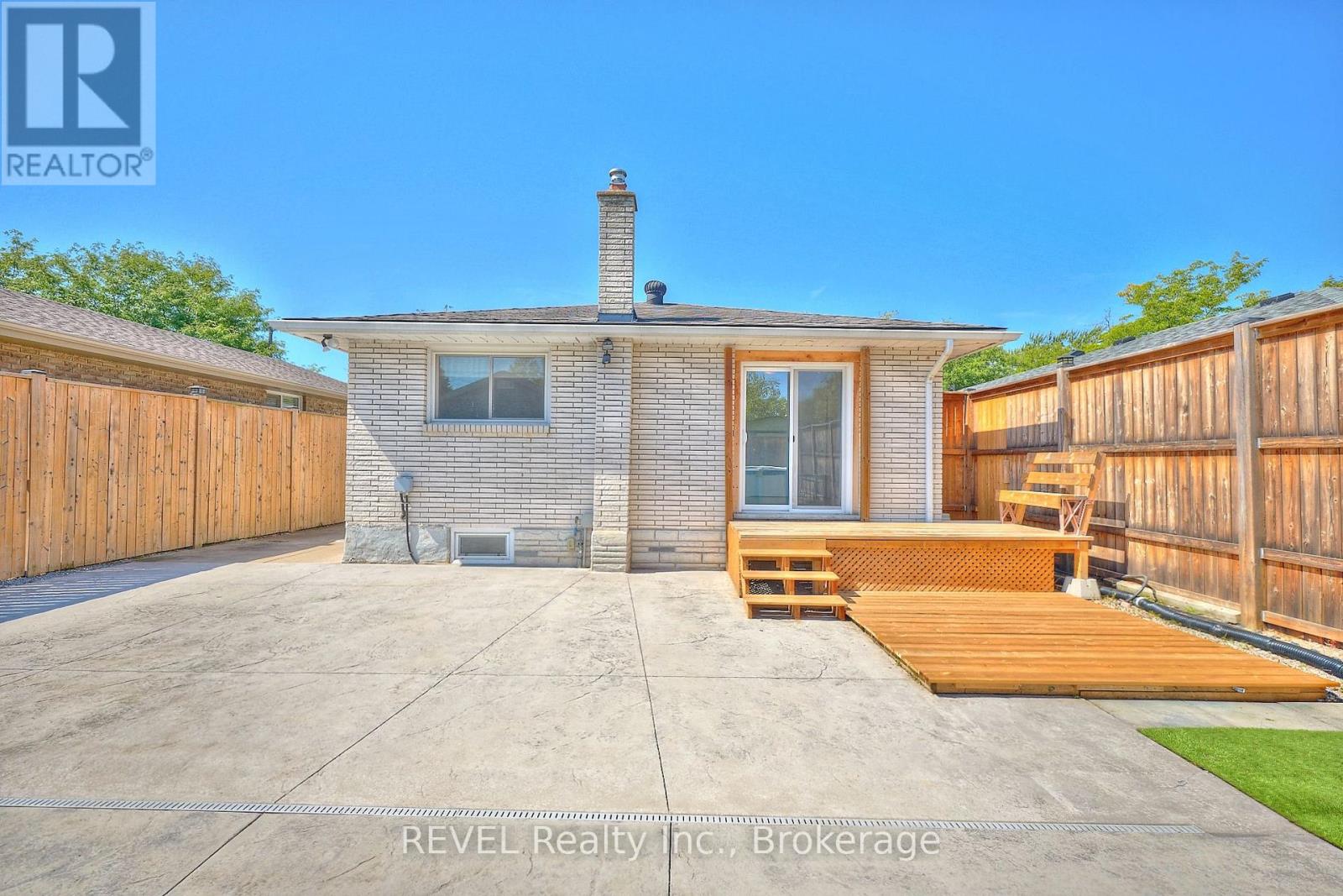 Photo 23 of 7386 Sunhaven Drive, Niagara Falls ON