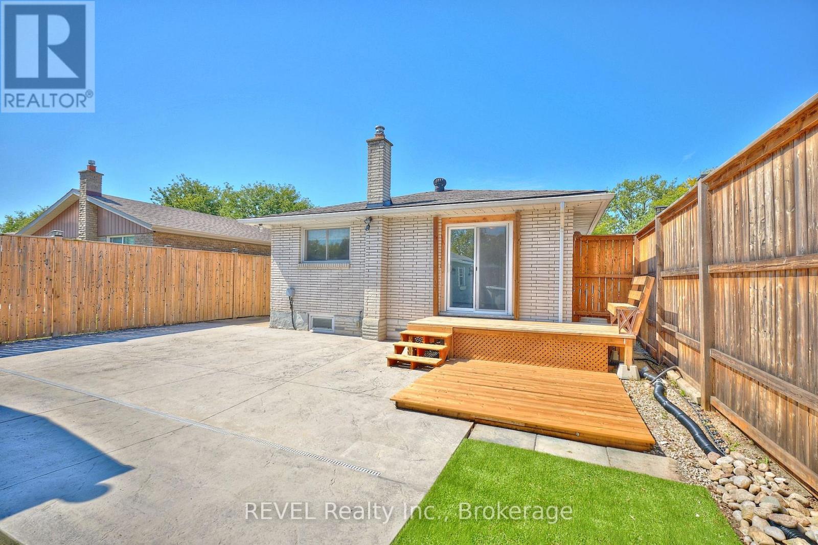 Photo 24 of 7386 Sunhaven Drive, Niagara Falls ON