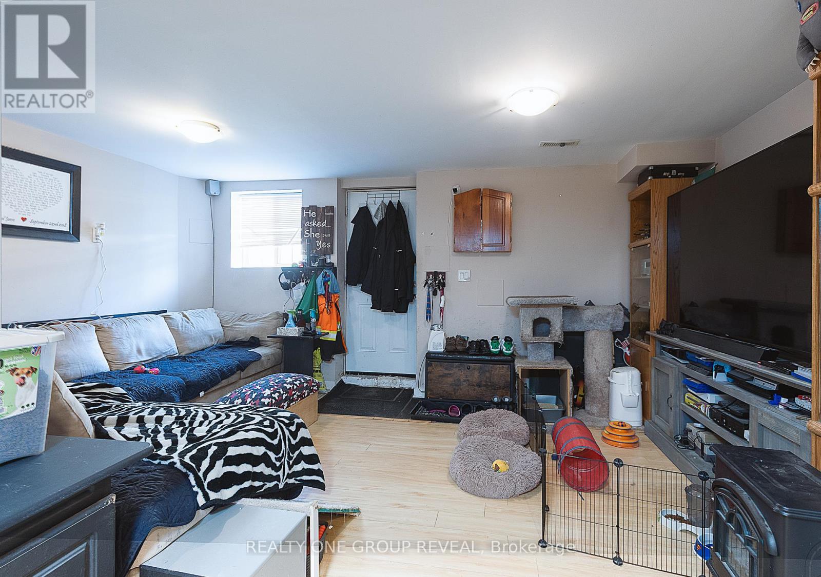 Photo 29 of 303 Porte Road, Ajax ON