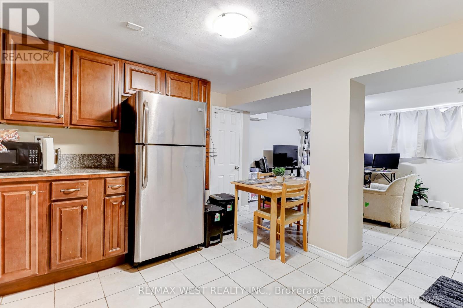 Photo 18 of 152 Benjamin Boulevard, Toronto ON