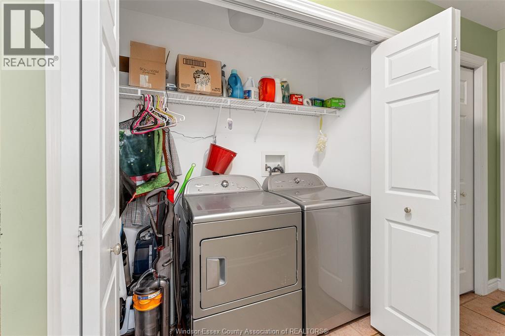 Photo 23 of 402 Thornridge Crescent, Amherstburg ON