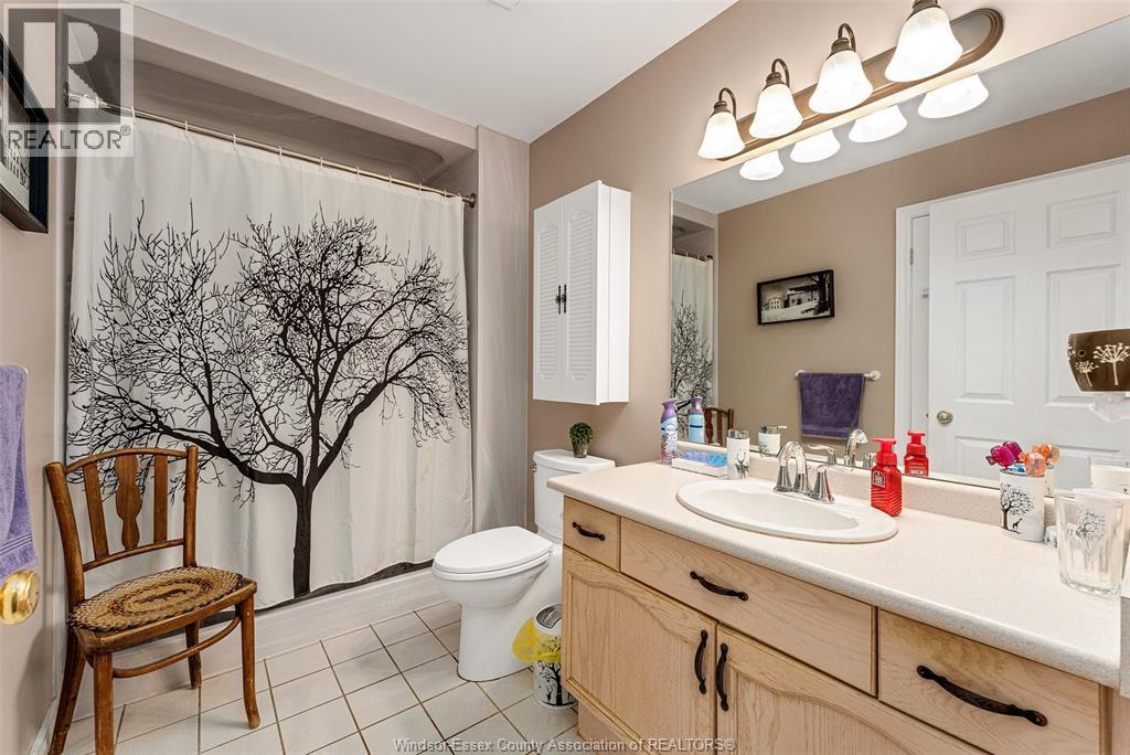Photo 24 of 402 Thornridge Crescent, Amherstburg ON
