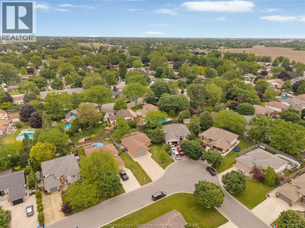 Photo 30 of 402 Thornridge Crescent, Amherstburg ON