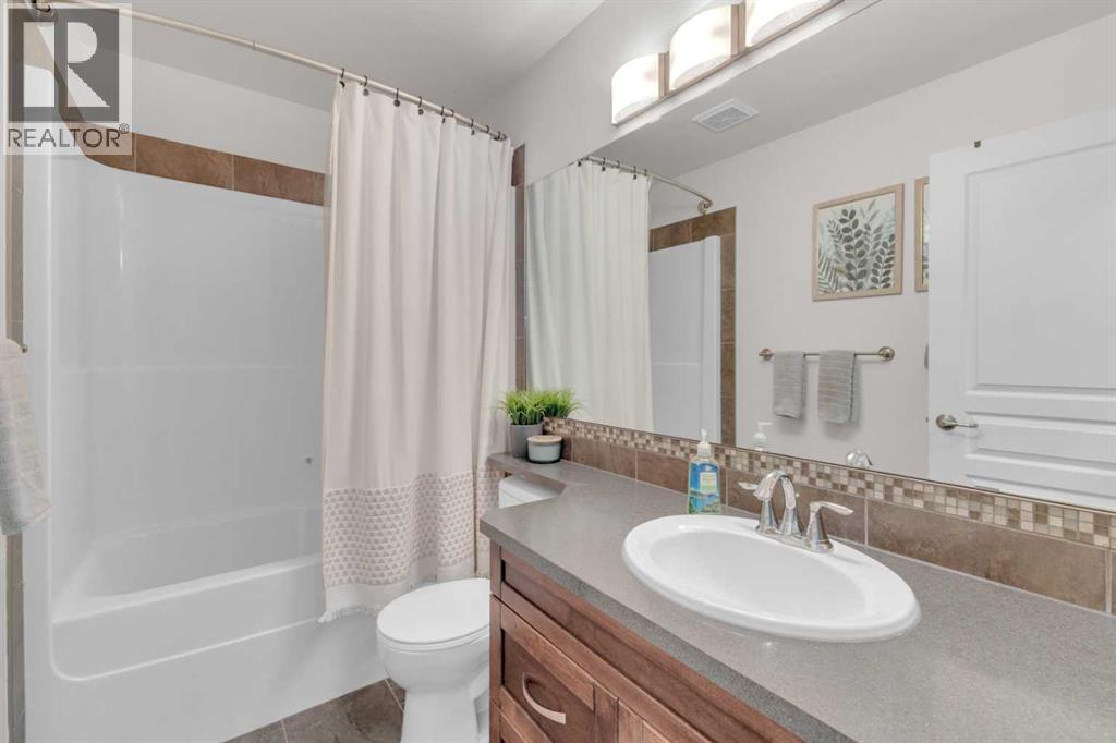 Photo 14 of 69 Bowman Circle, Sylvan Lake AB