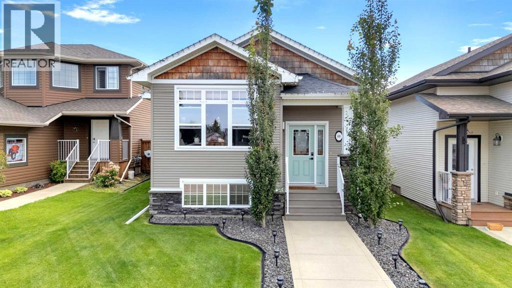 Photo 1 of 69 Bowman Circle, Sylvan Lake AB
