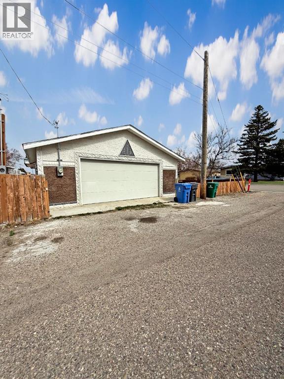 Photo 28 of 601 25 Street N, Lethbridge AB