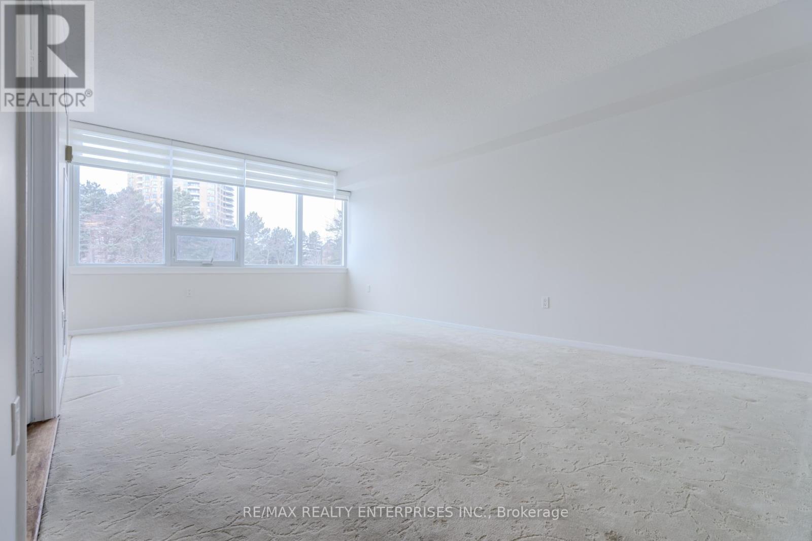 Photo 17 of 205 55 Skymark Drive, Toronto ON