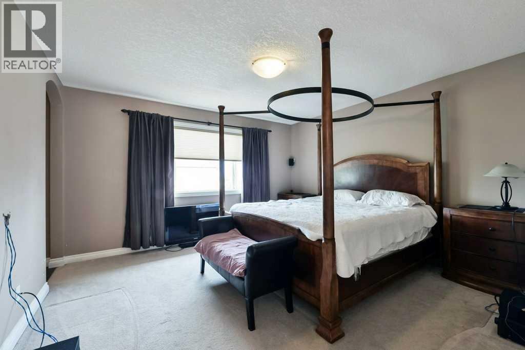 Photo 19 of 6 Royal Birkdale Court Nw, Calgary AB