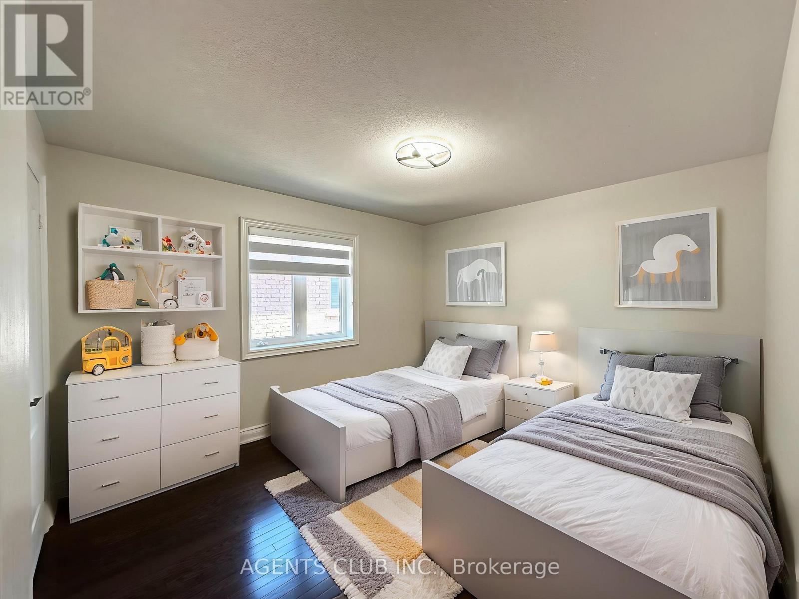 Photo 12 of 205 Via Toscana, Vaughan ON
